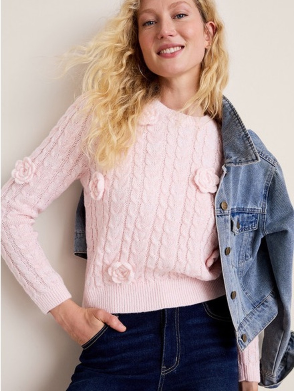 NWOT Francesca’s Tina Bubble Flower Pullover Sweater in Pink